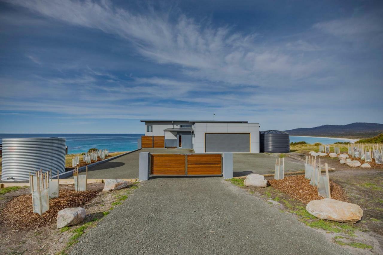 Tranquility Bay Of Fires Villa Binalong Bay Exterior photo